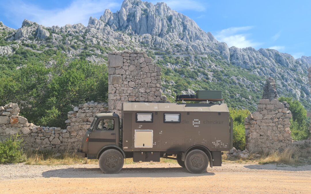 Apachen und andere Indianer