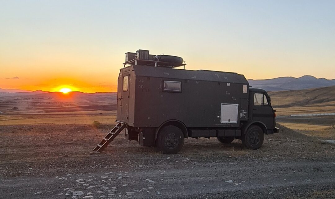 Another Roadkill, Kilometer machen…