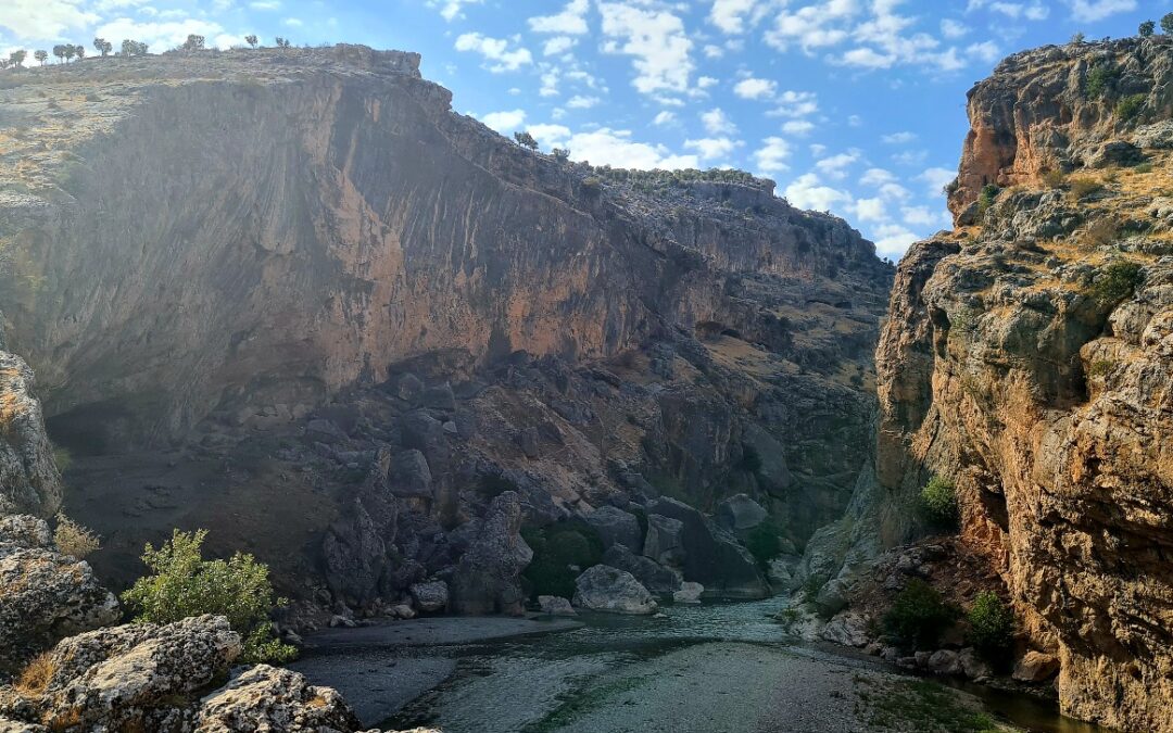 Arsameia, Chabinas Brücke und das Karakus Tumulus
